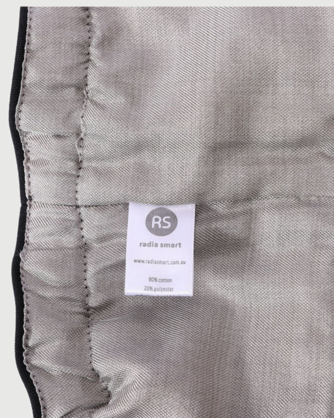 Embrace wellness with the Radia Smart® Cotton Hood Hat, designed with silver-lined Faraday fabric for powerful EMF protection. This soft, breathable hat blocks RF, 5G, and wireless radiation, supporting fertility and overall health. Ideal for everyday wear, it combines comfort and shielding in a stylish, easy-to-wear design. Perfect for those seeking to reduce exposure to modern radiation while staying cozy and protected throughout the day.